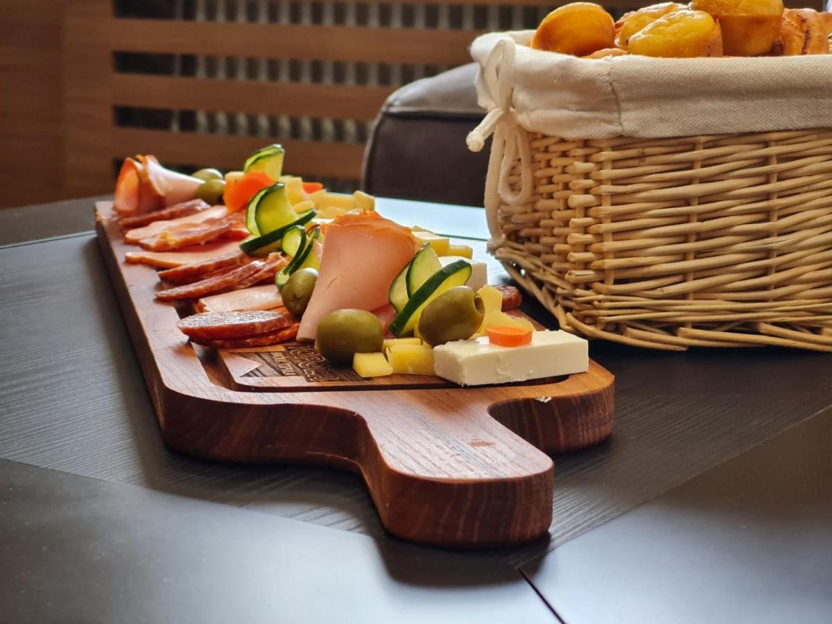 Hotel Biser Panonija Duboka Екстериор снимка